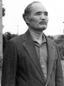 堀内袈裟雄